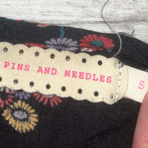Pins and Needles Black Floral Dress Size Small - Picture 2 of 4